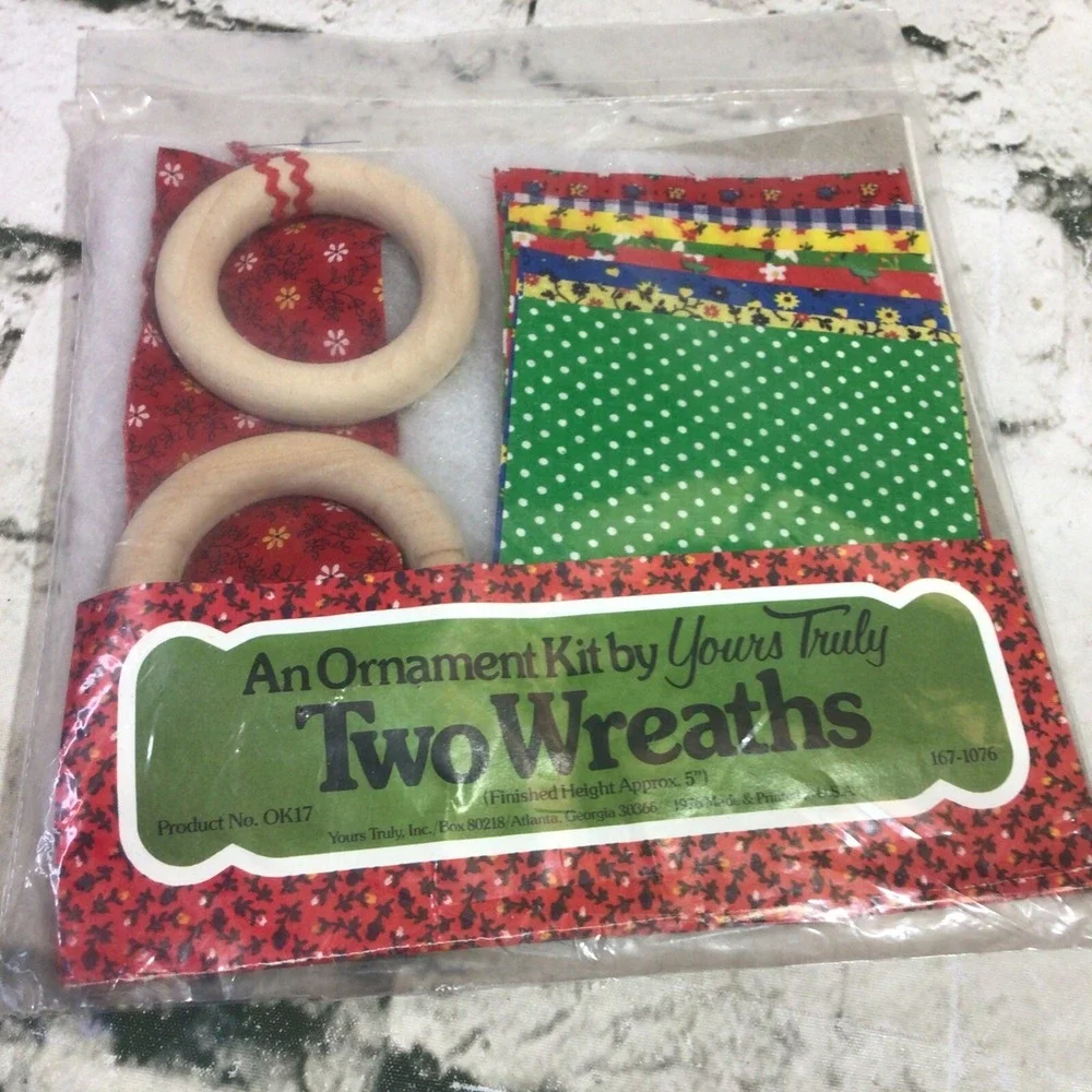 An Ornament Kit By Yours Truly Two Wreaths 1978 Vintage Craft Kit
